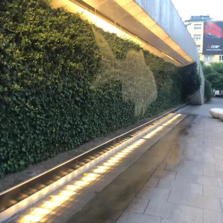 Vandrerhjem Season 2 *