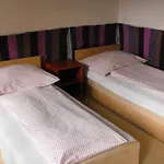 Season 2 Hostal